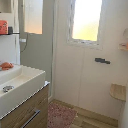 Camping La Carabasse 4* Campsite